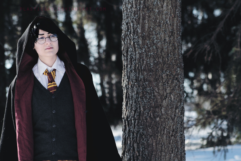 Cosplay Friday: Harry Potter by techgnotic on DeviantArt