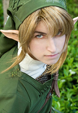 Cosplay Friday: The Legend of Zelda by techgnotic on DeviantArt